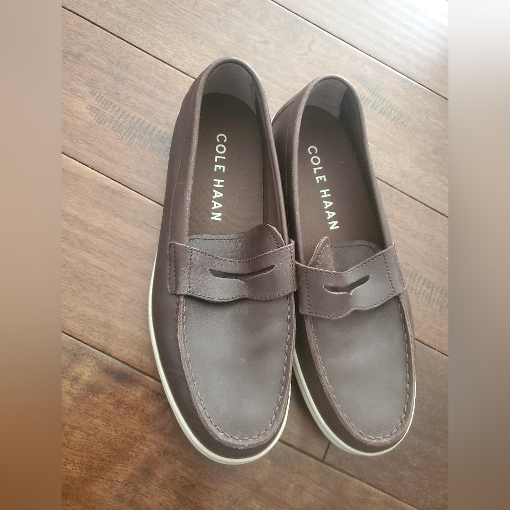 Cole Haan Men's Dark Brown Slip-On Loafers  Size 9m